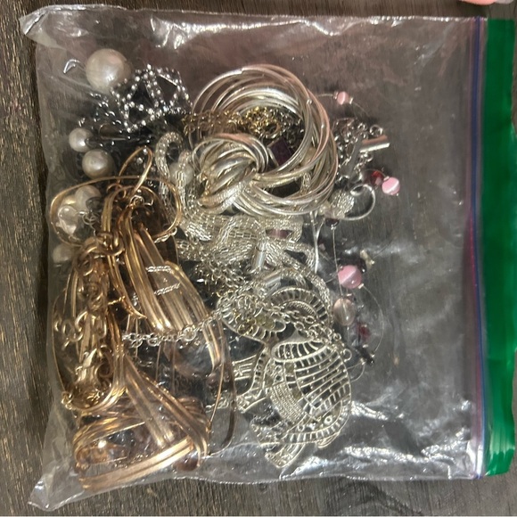 48 Piece Boho/Beaded Jewelry Bundle - Silver and Gold Tones ALL WEARABLE - LOT - Picture 4 of 9